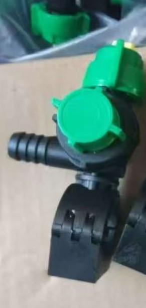 Conector izquierdo de 1/2'' para aguilon de hidrolavadora